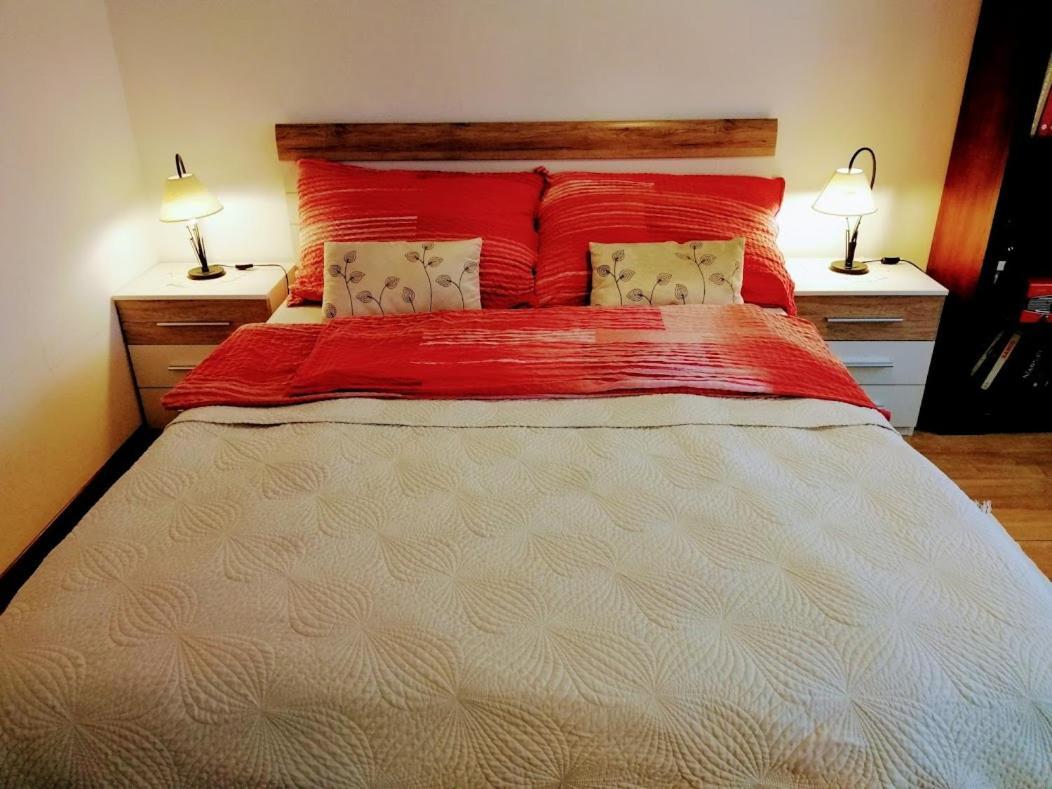 Chambres D'Hotes Chez Pierrot Et Flo Vugelles-La Mothe Екстериор снимка